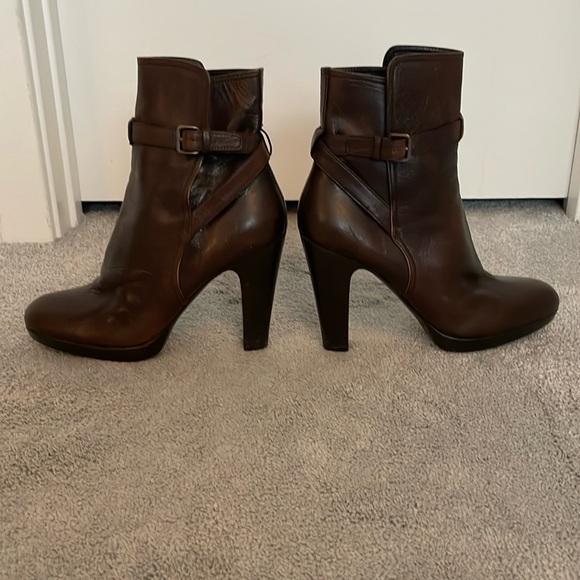Miu Miu Leather Ankle Boots IT 39 US 9 - Picture 6 of 9